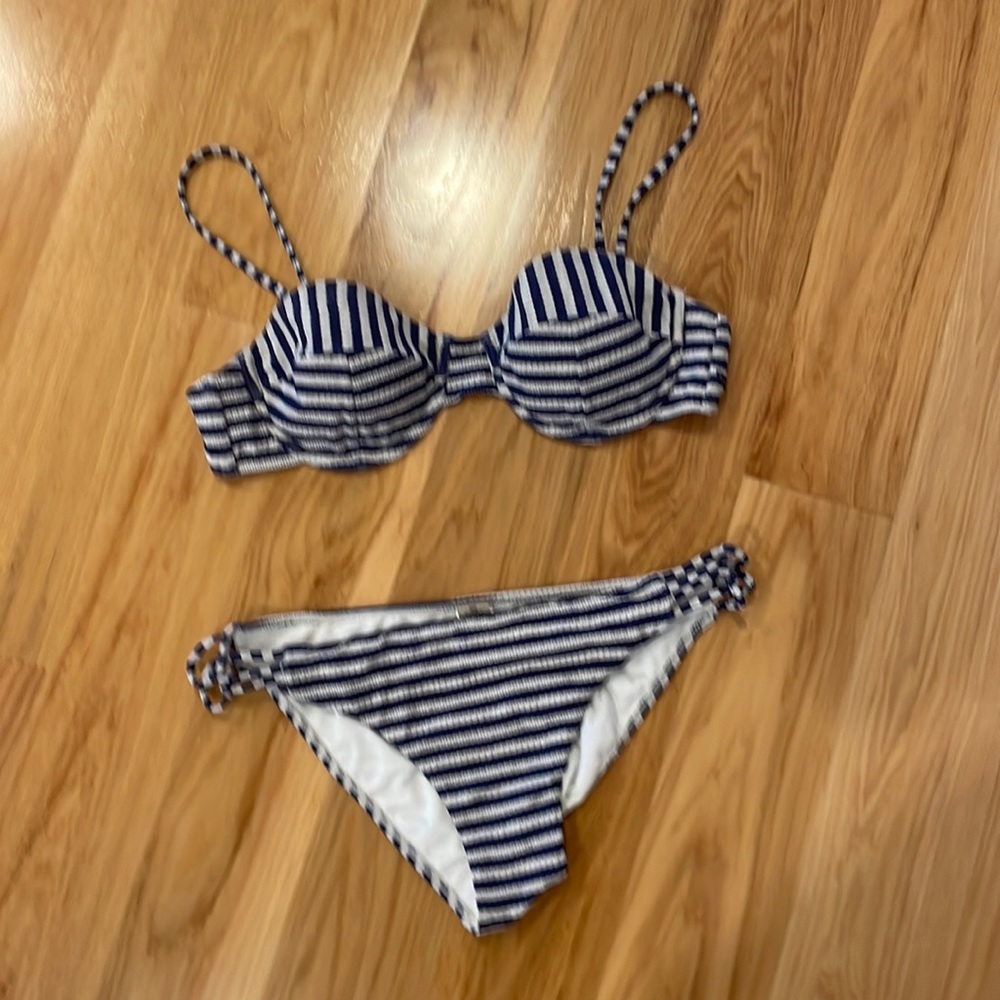 Billabong bikini blue and white stripes